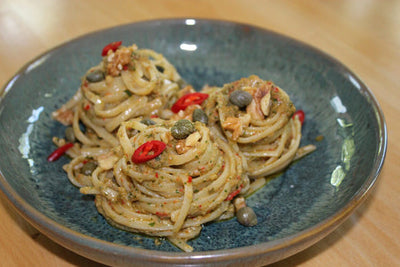 Linguine mit Kapern-Chili-Pesto