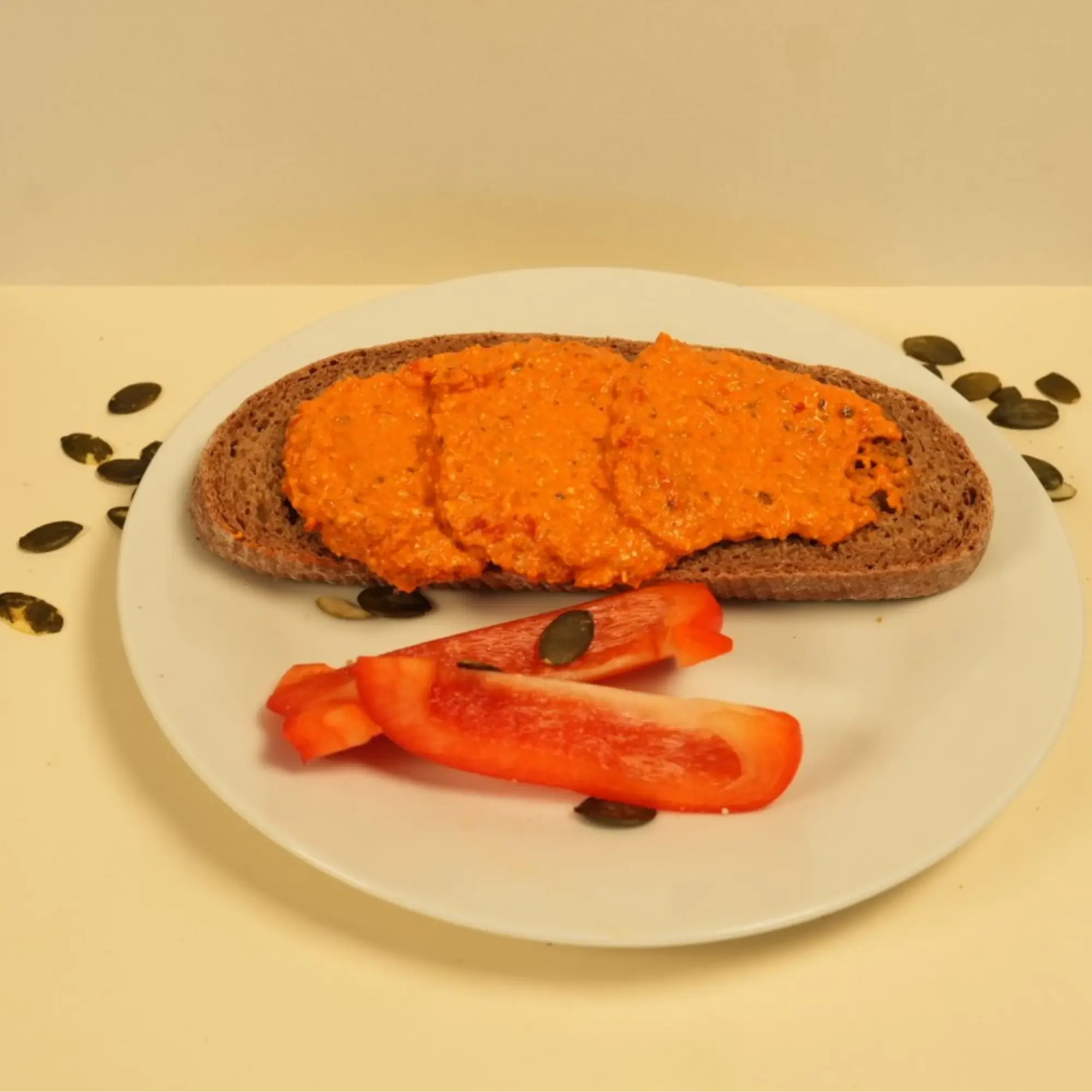 biozentrale Aufstrich gegrillte Paprika Kürbiskerne